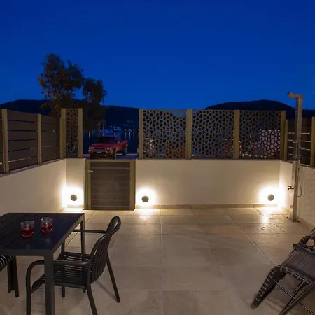 Insieme Lefkada Maisonettes Holiday home Vlikhon